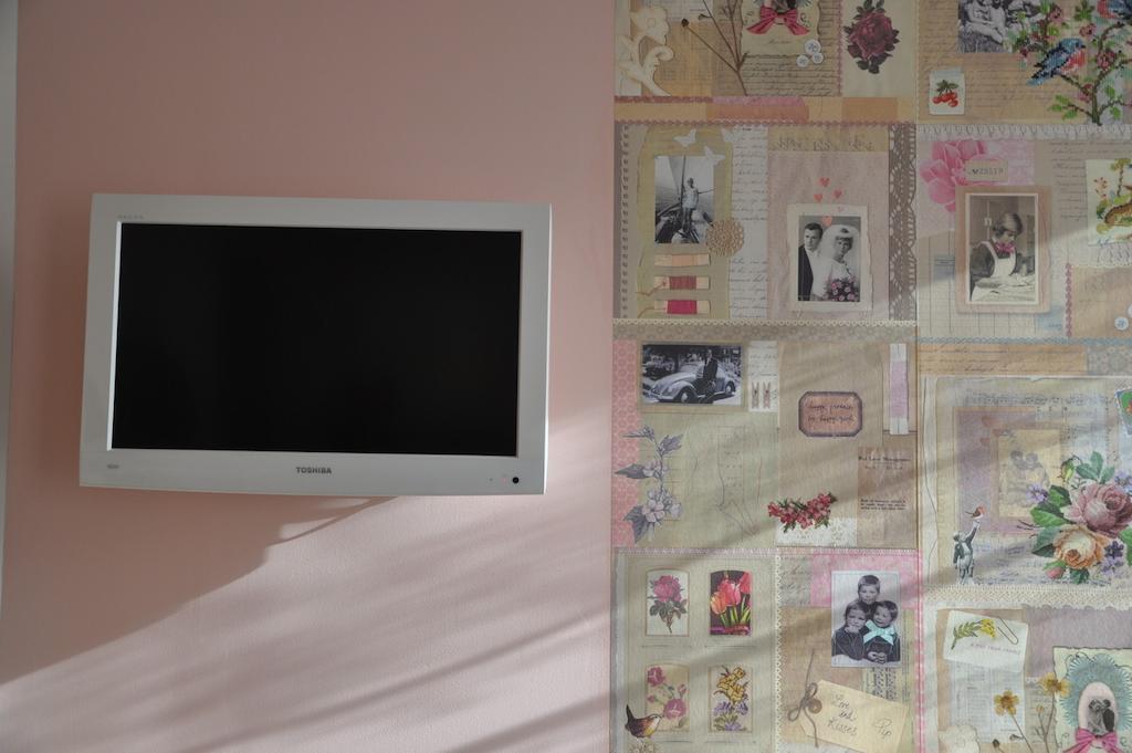 La Maison De Rose Bed & Breakfast Brossac Rom bilde